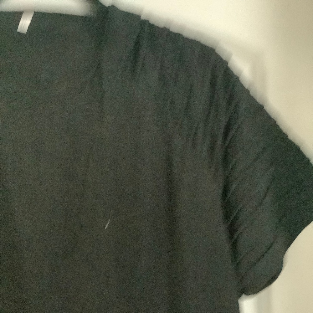 Black shirt